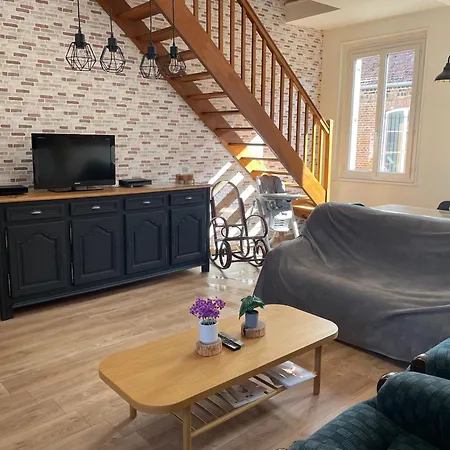 En Centre Pour 4 Personnes Apartmán Roye (Somme)